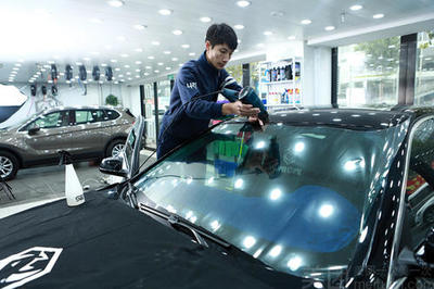 頂級(jí)汽車美容貼膜 革新汽車銷售市場(chǎng)的新引擎